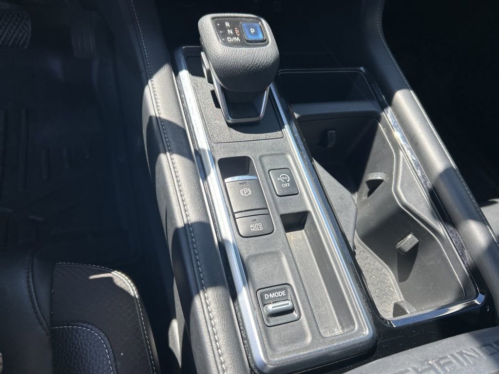 Used 2022 Nissan Pathfinder SL w/ Cargo Package image 10