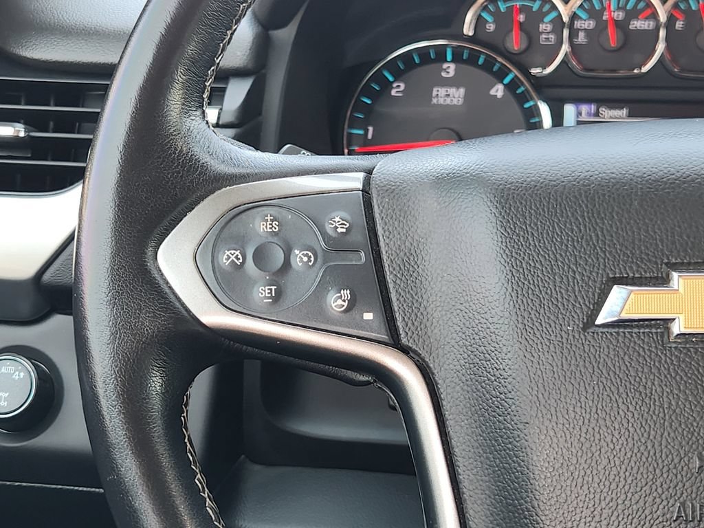 Used 2020 Chevrolet Suburban LT w/ Texas Edition Package AWD/4WD image 27