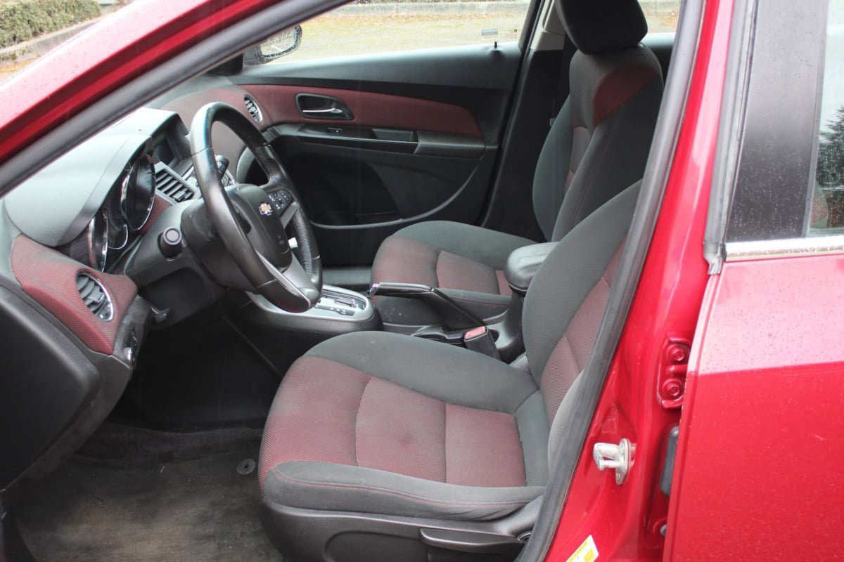 Used 2012 Chevrolet Cruze LT w/ RS Package image 10