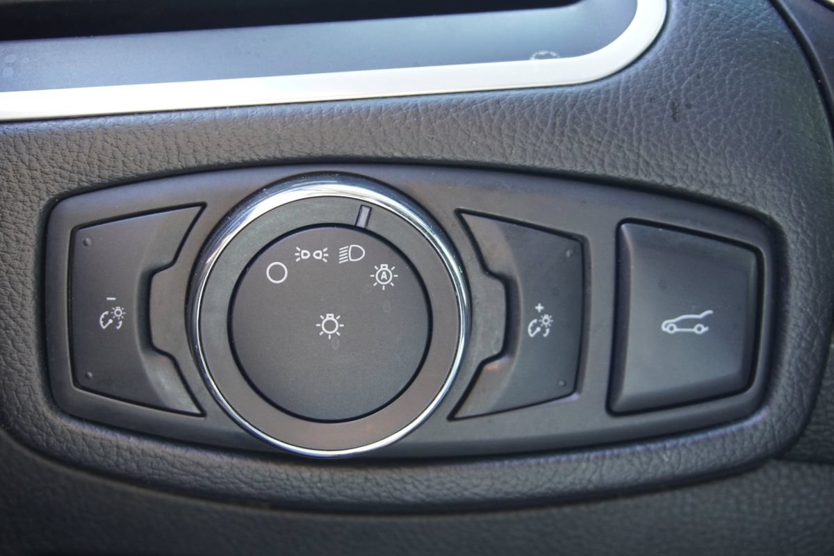 Used 2016 Ford Edge Sport w/ Equipment Group 401A AWD/4WD image 17