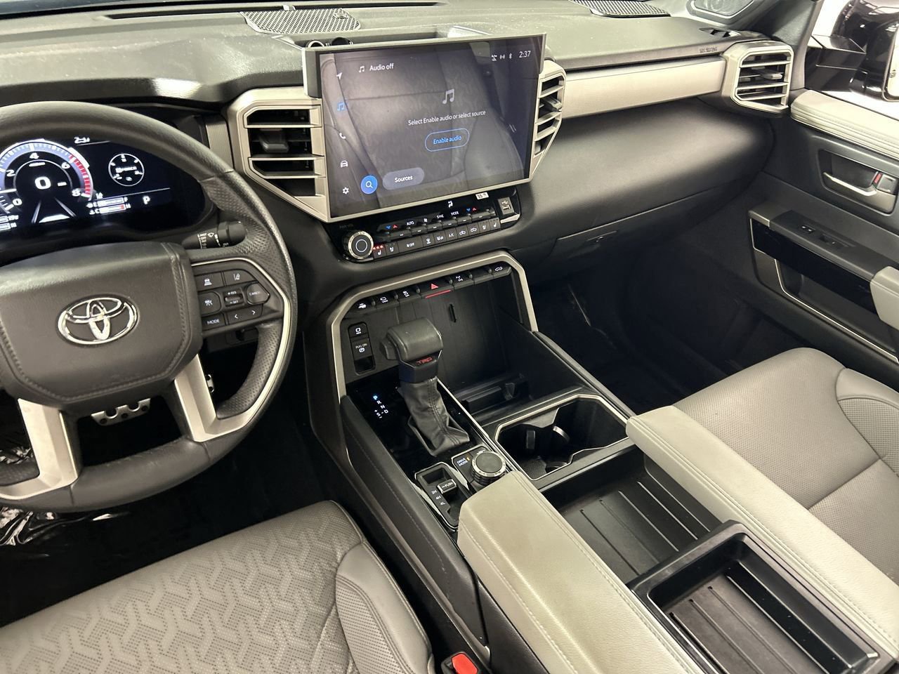 Used 2025 Toyota Tundra Limited w/ TRD Off-Road Package AWD/4WD image 23