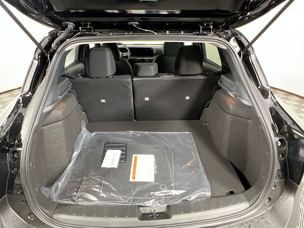 New 2026 Nissan Kicks SV w/ Cold Weather Package AWD/4WD image 22