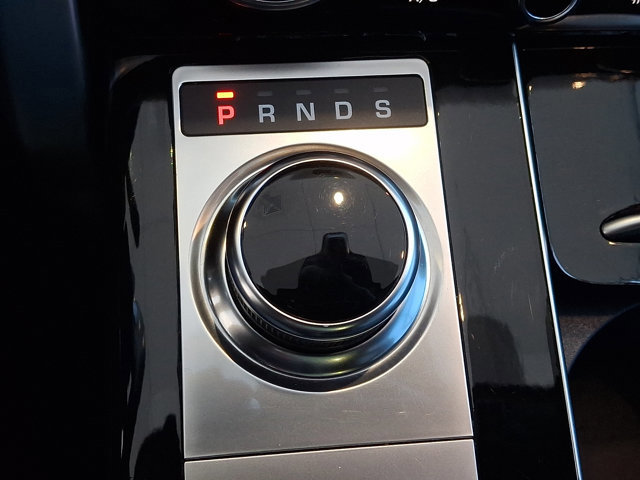 Used 2020 Land Rover Range Rover HSE image 14
