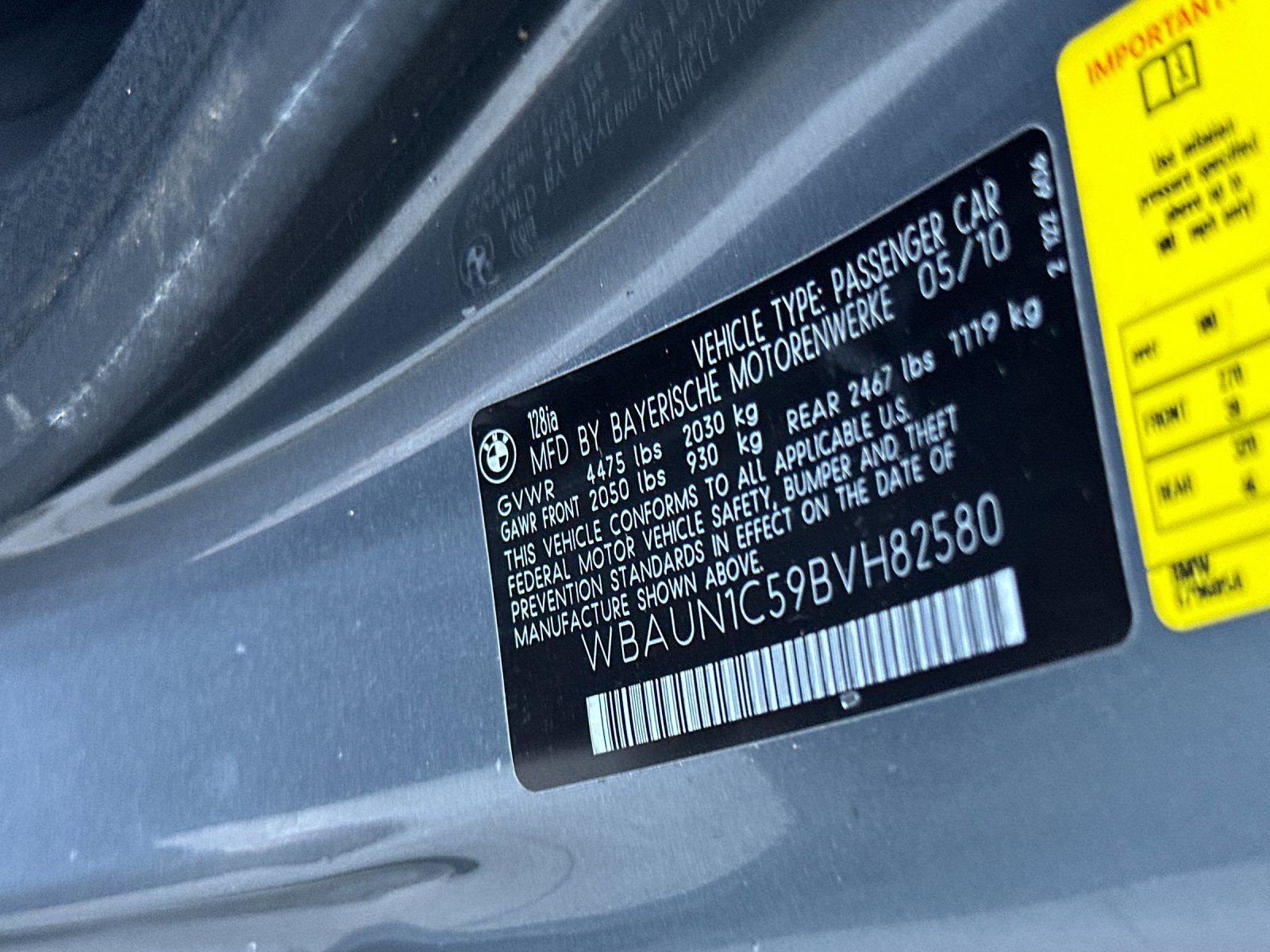 Used 2011 BMW 128i Convertible RWD image 25