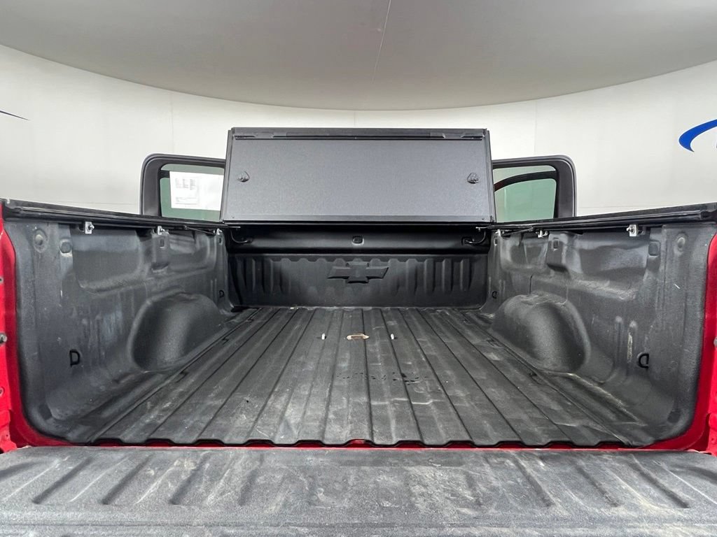 Used 2017 Chevrolet Silverado 1500 LT w/ All Star Edition AWD/4WD image 12