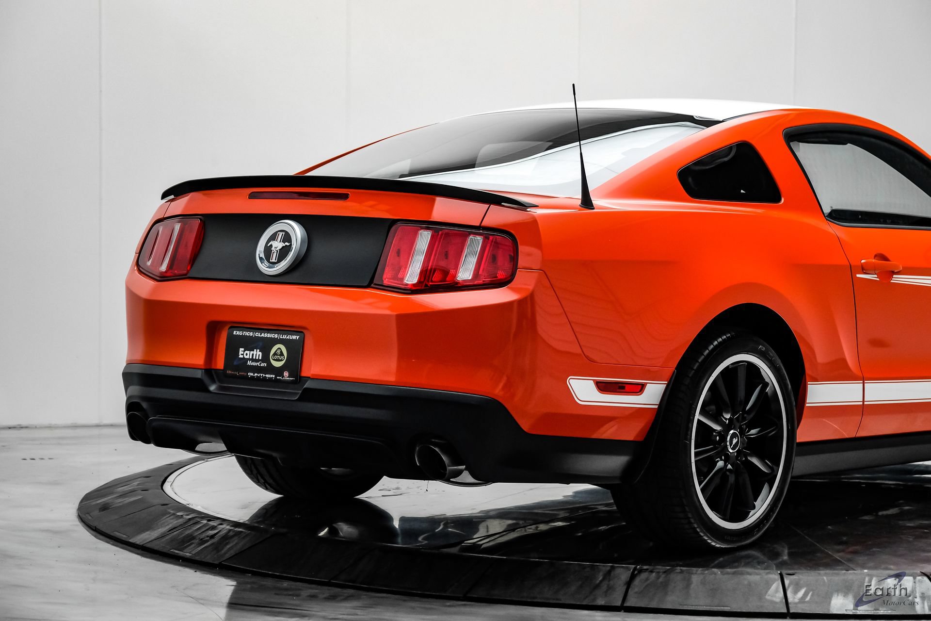 Used 2012 Ford Mustang Boss 302 w/ Boss 302 Accessory Pkg RWD image 17