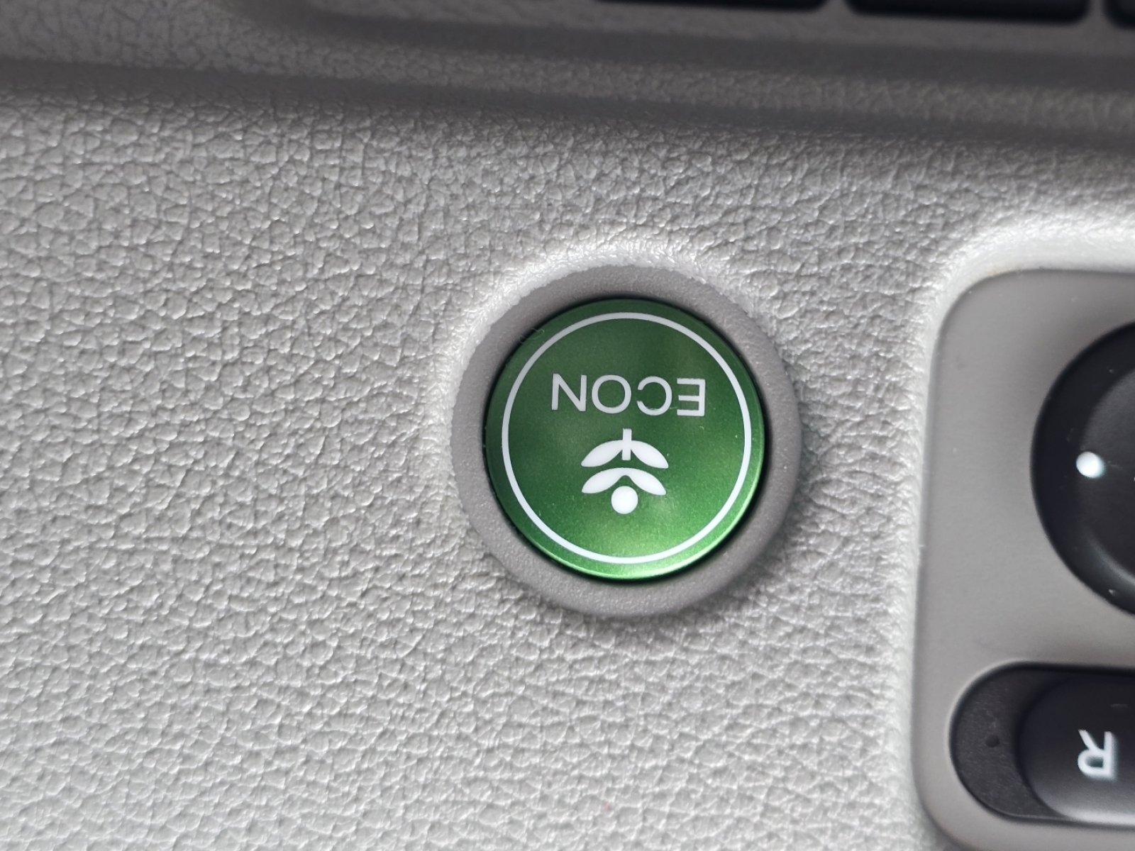 Certified 2020 Honda Pilot Touring image 14