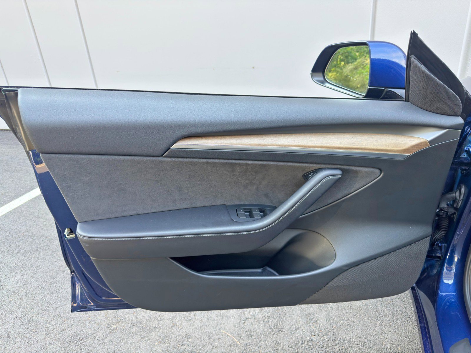 Used 2023 Tesla Model 3 Standard Range RWD image 43