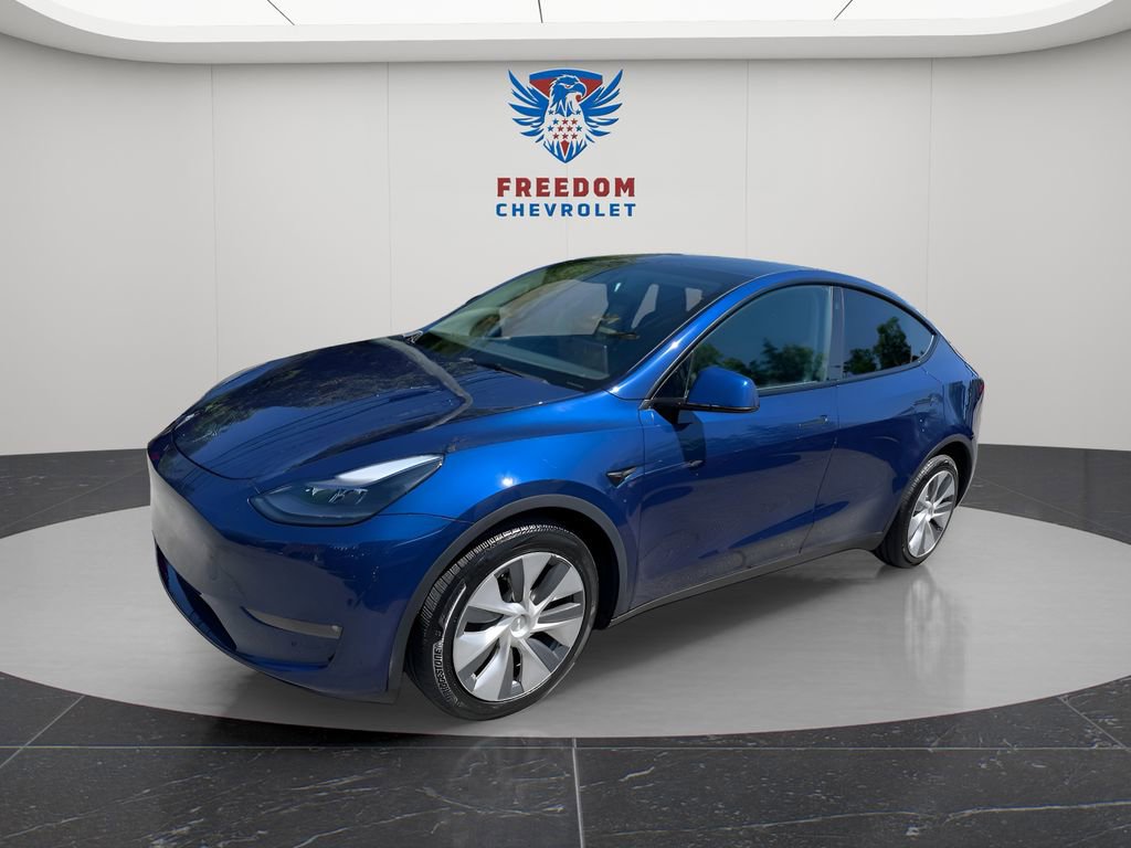Used 2023 Tesla Model Y Long Range AWD/4WD image 2