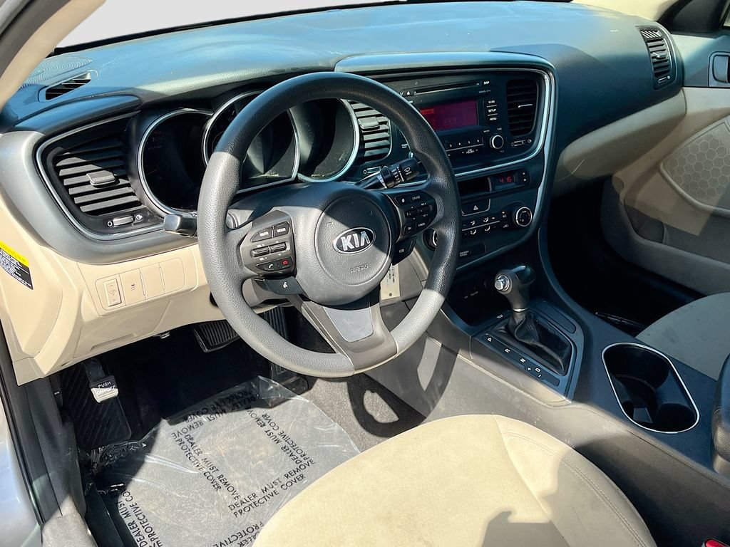 Used 2015 Kia Optima LX FWD image 9