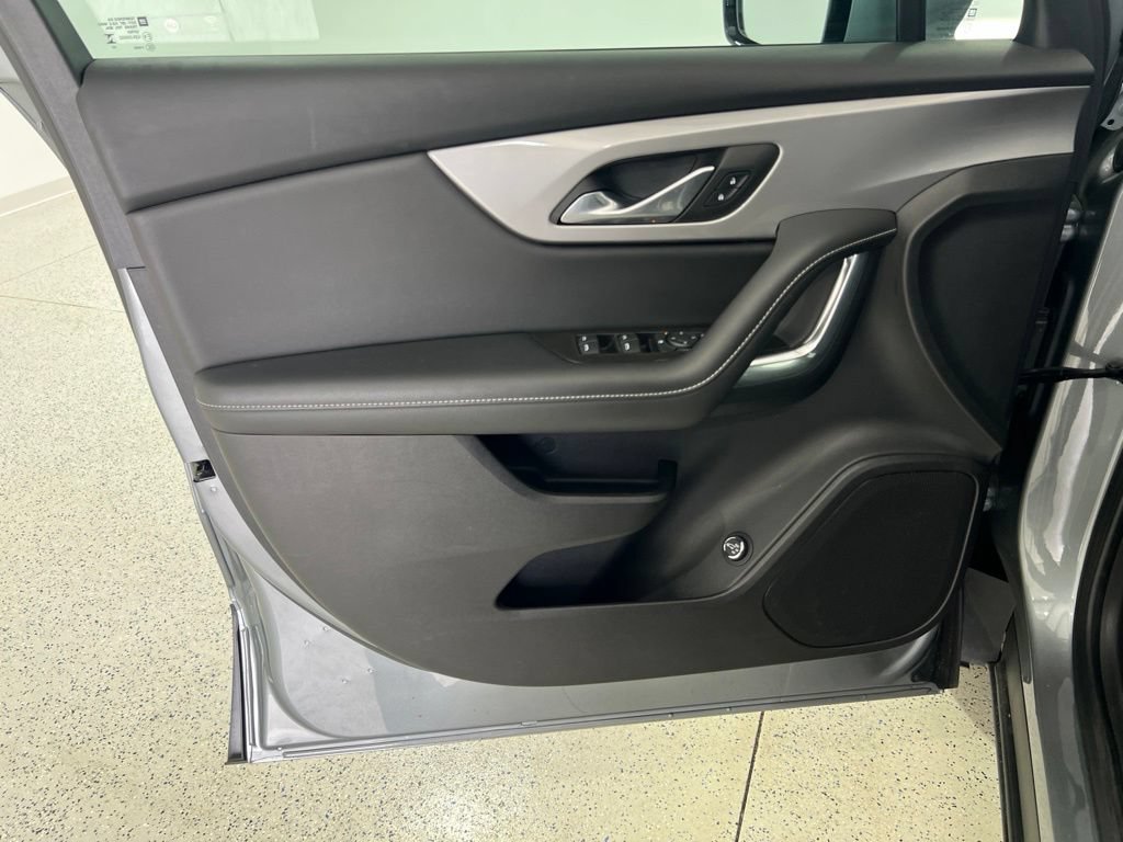 Used 2023 Chevrolet Blazer LT w/ Convenience Package FWD image 19