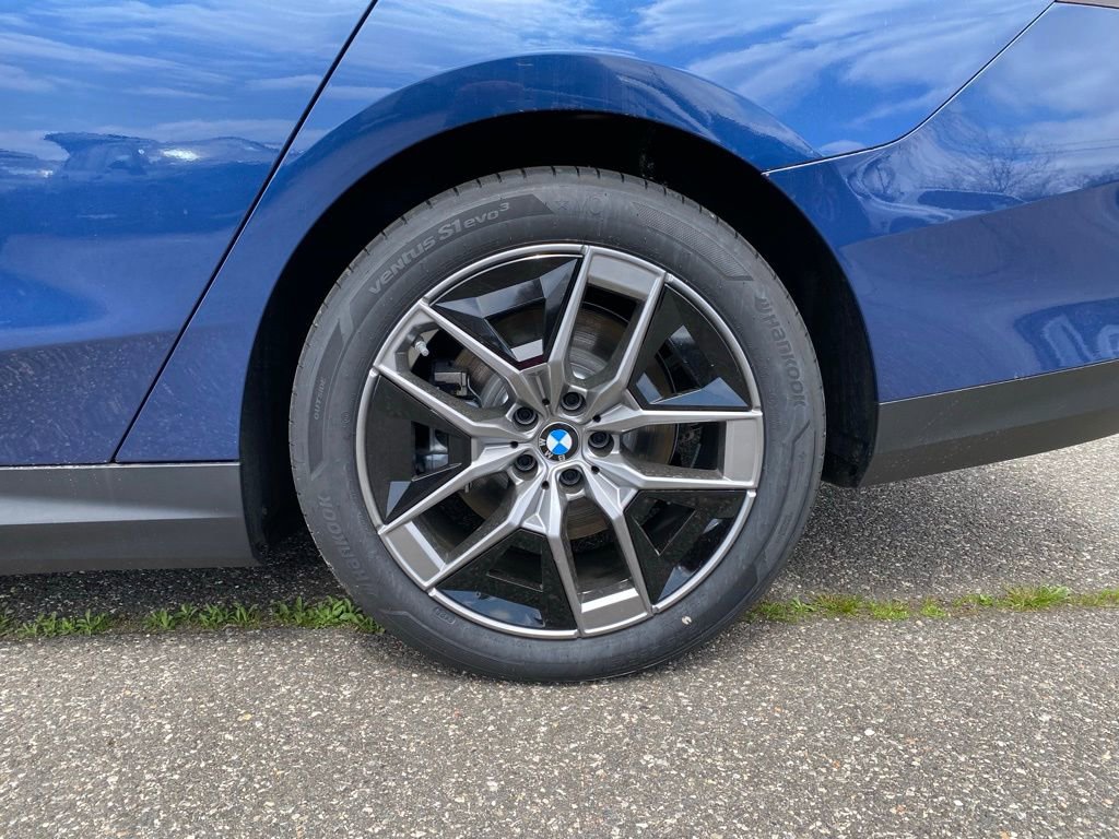 New 2026 BMW i5 eDrive40 AWD/4WD image 5
