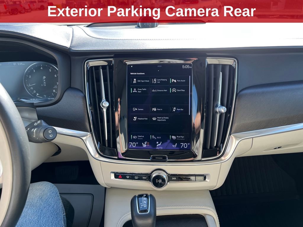 Used 2017 Volvo V90 T6 Cross Country image 24