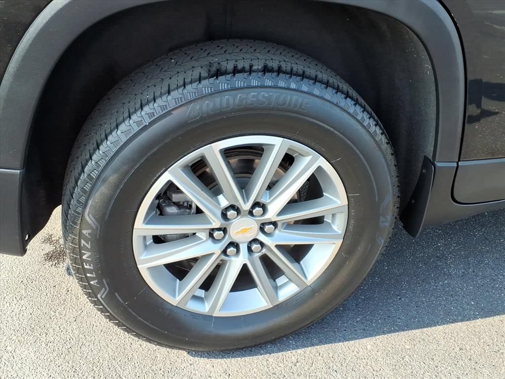 Used 2023 Chevrolet Traverse LT AWD/4WD image 21