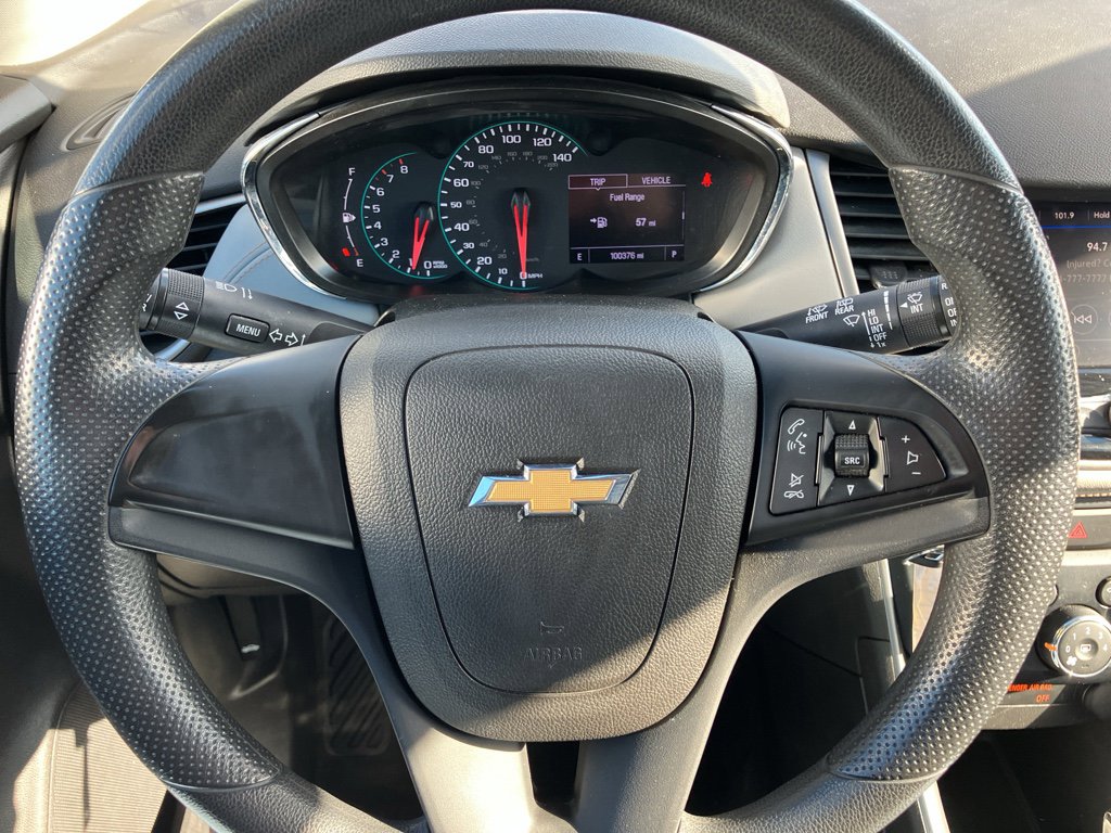 Used 2020 Chevrolet Trax LS image 18