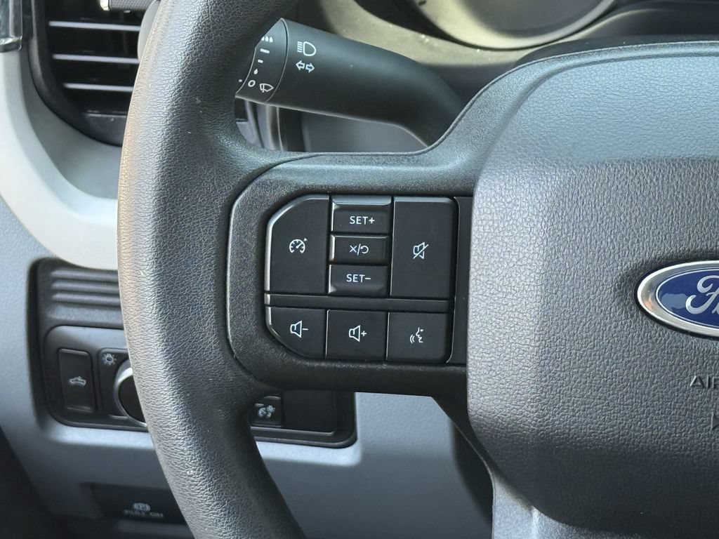 Used 2025 Ford F250 XL w/ STX Appearance Package AWD/4WD image 13