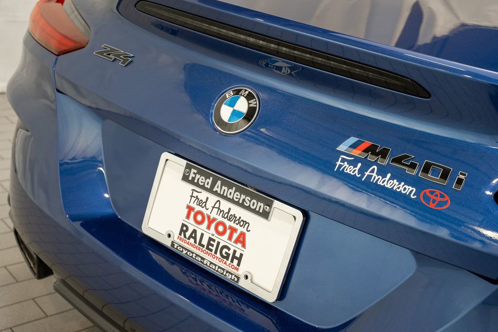 Used 2025 BMW Z4 M40i w/ Edition image 10