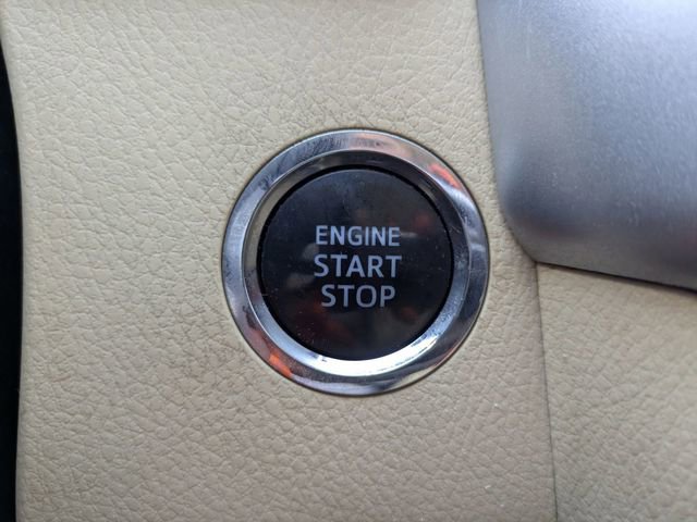 Used 2016 Toyota Highlander Limited w/ Driver Technology Package image 32