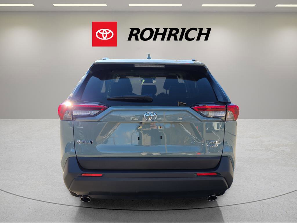 Certified 2023 Toyota RAV4 XLE Premium image 4