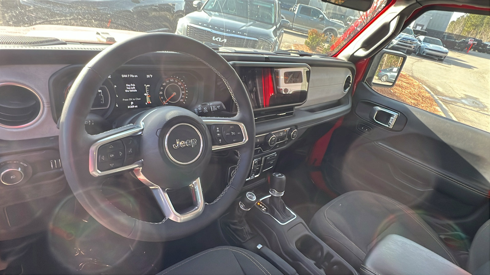 Used 2025 Jeep Wrangler Sahara image 24