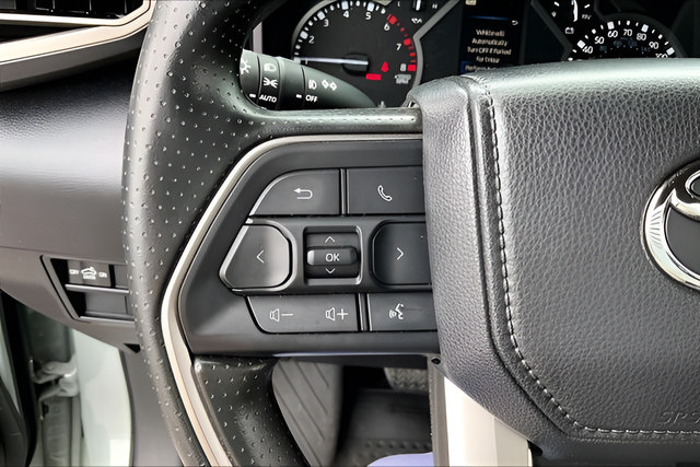 Used 2025 Toyota Tundra SR5 w/ SR5 Convenience Package AWD/4WD image 10