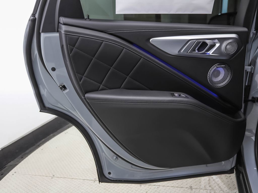 New 2026 BMW XM Label Red image 21