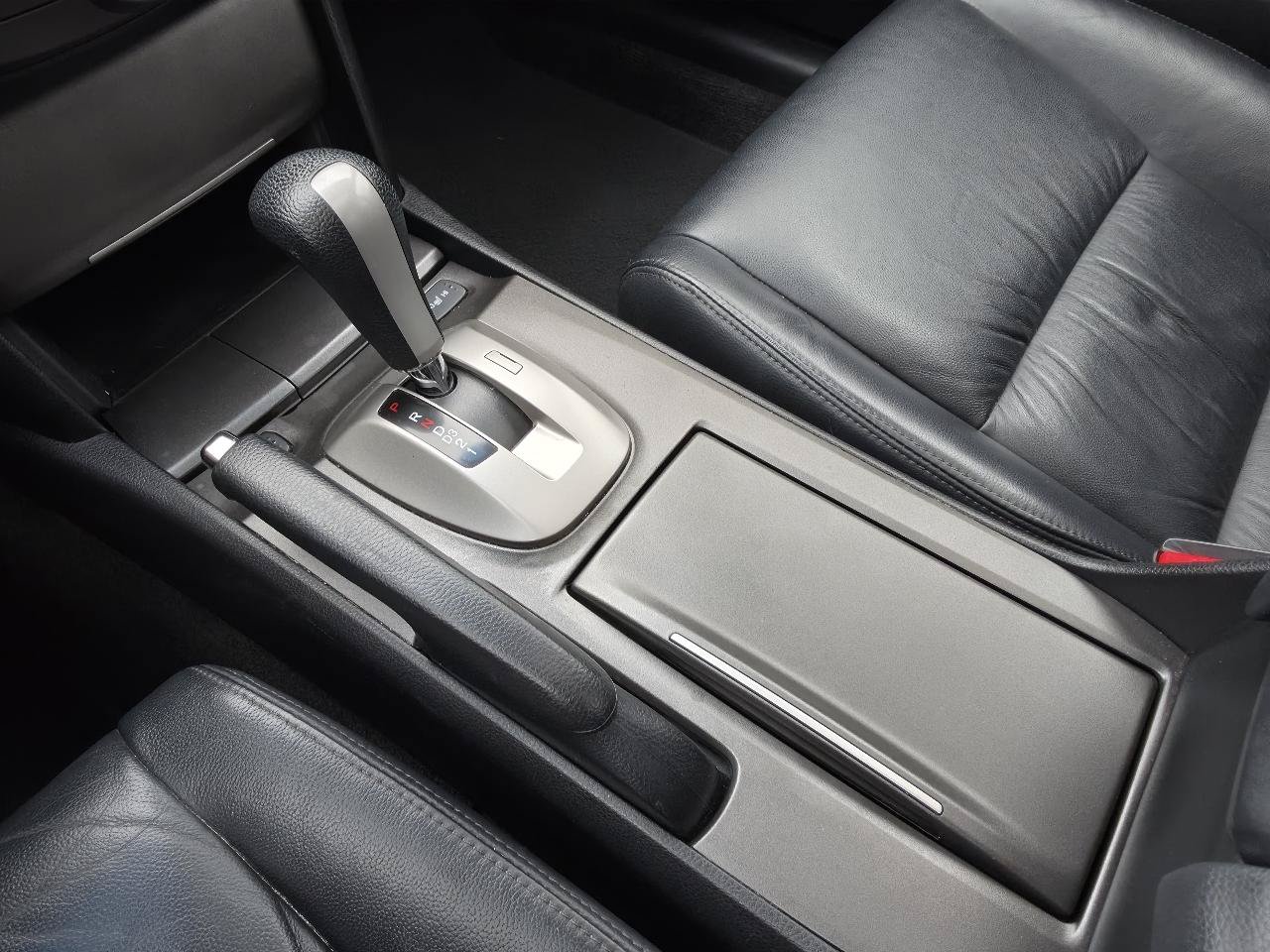 Used 2011 Honda Accord EX-L image 35