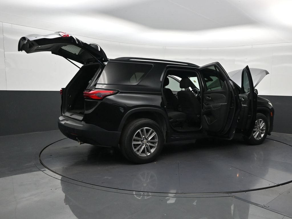 Used 2024 Chevrolet Traverse LT FWD image 32