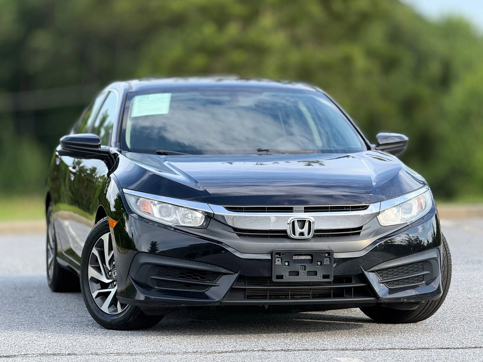 Used 2018 Honda Civic EX image 4