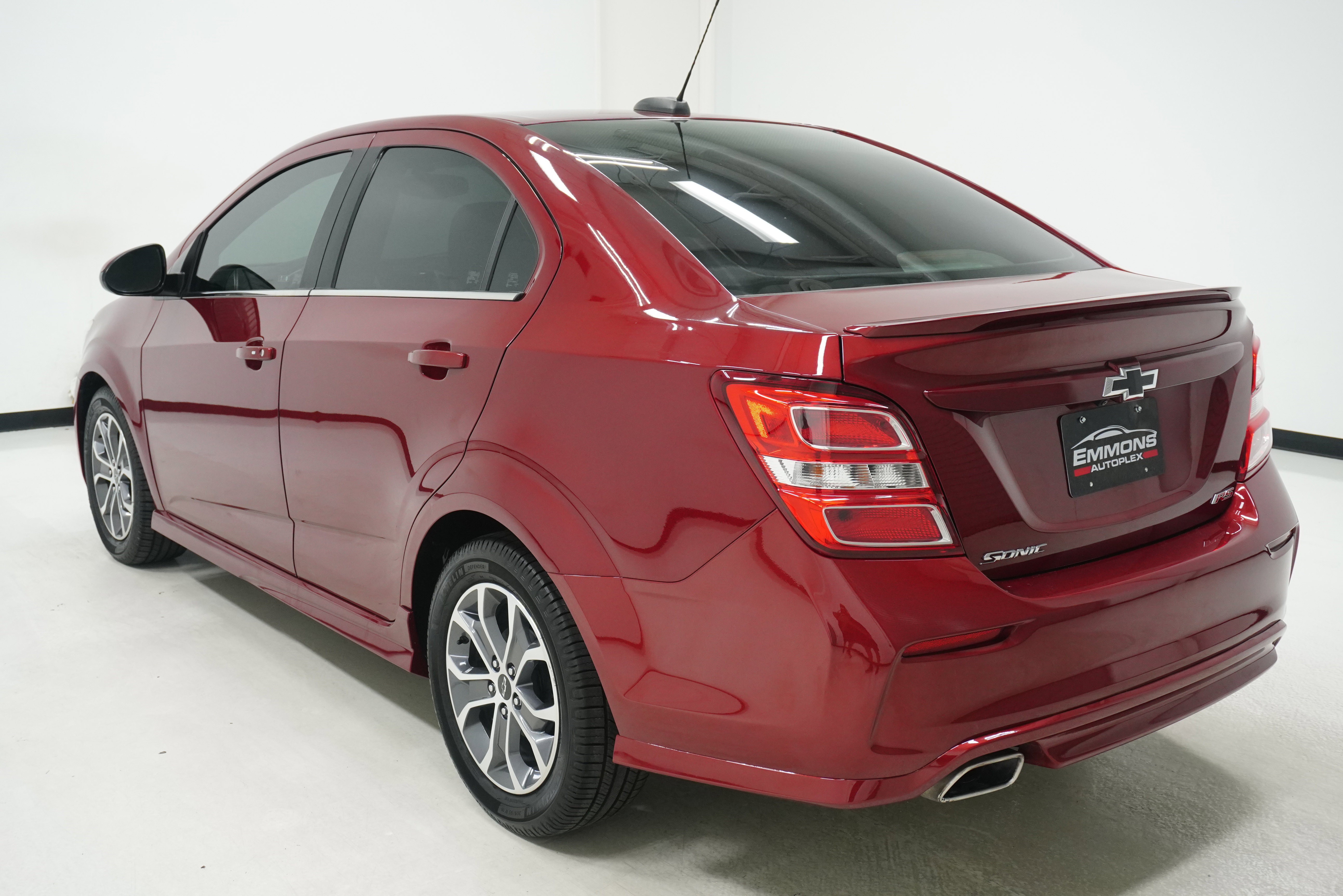 Used 2020 Chevrolet Sonic LT w/ Convenience Package image 6