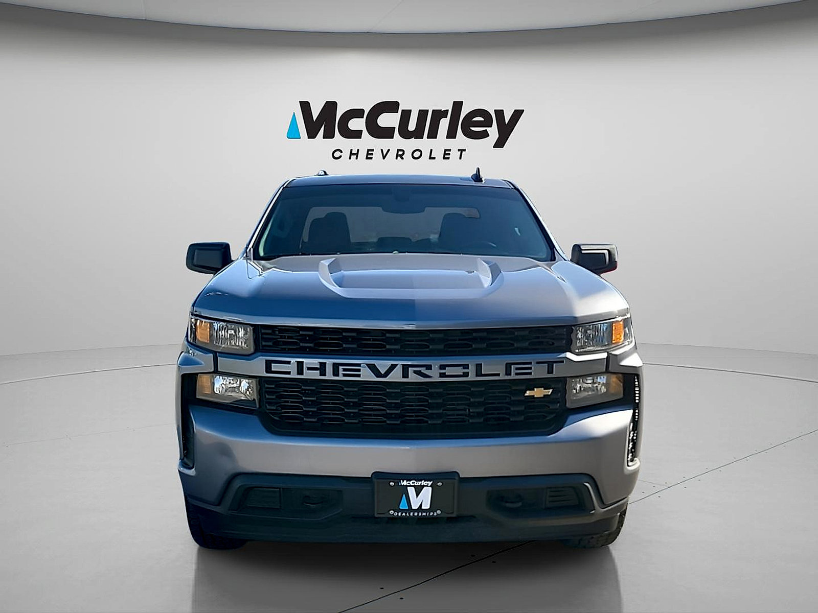 Used 2021 Chevrolet Silverado 1500 Custom AWD/4WD image 2