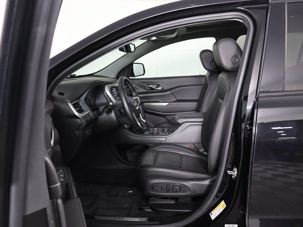 Used 2023 GMC Acadia SLT w/ Elevation Edition image 31