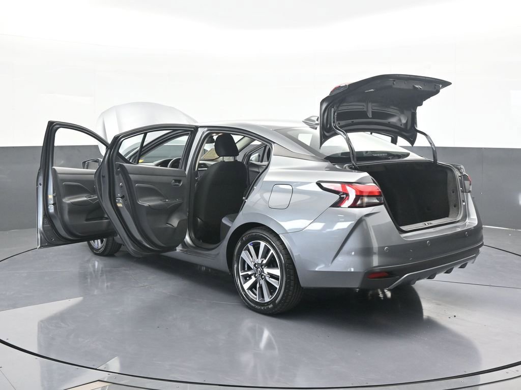 Used 2023 Nissan Versa SV image 73