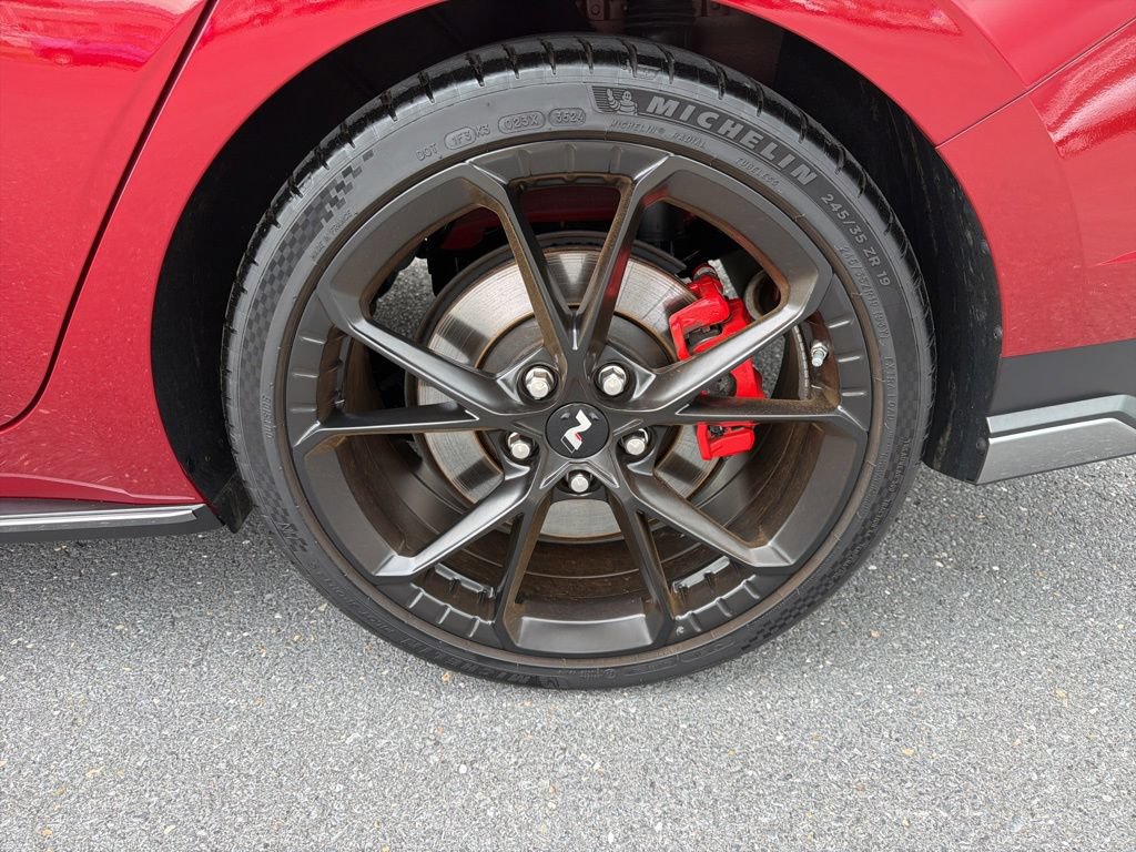Used 2025 Hyundai Elantra N FWD image 13