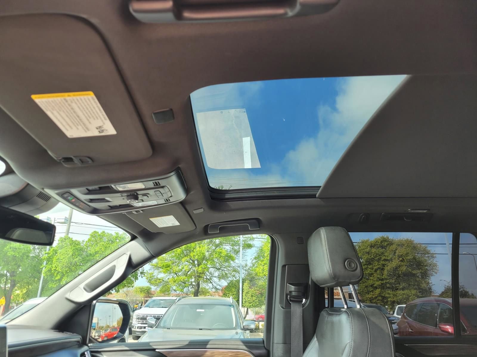 Used 2023 Chevrolet Tahoe LT w/ LT Signature Package RWD image 25