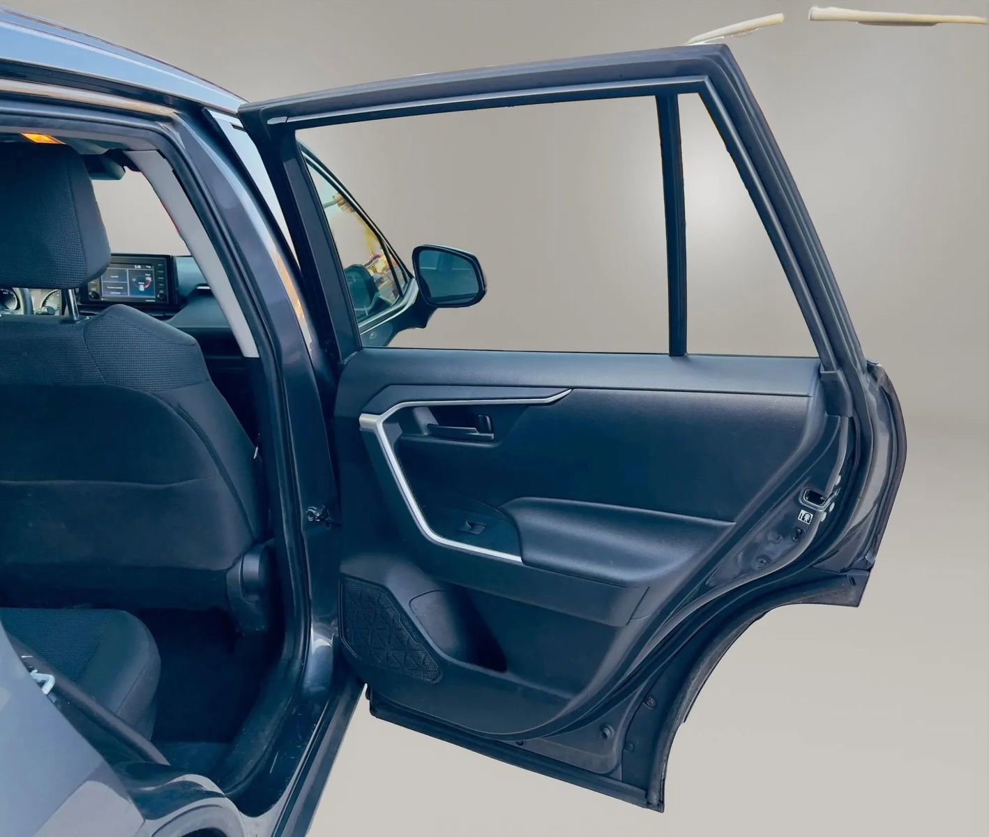 Used 2020 Toyota RAV4 LE w/ All Weather Liner Package AWD/4WD image 15