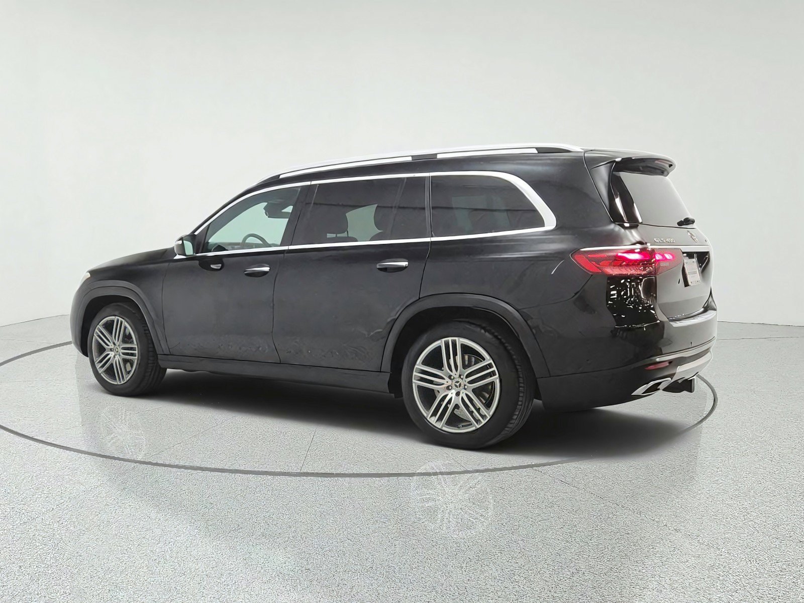 Certified 2024 Mercedes-Benz GLS 450 4MATIC image 7