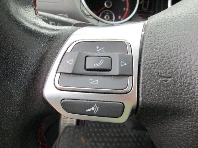 Used 2012 Volkswagen GTI Autobahn FWD image 20