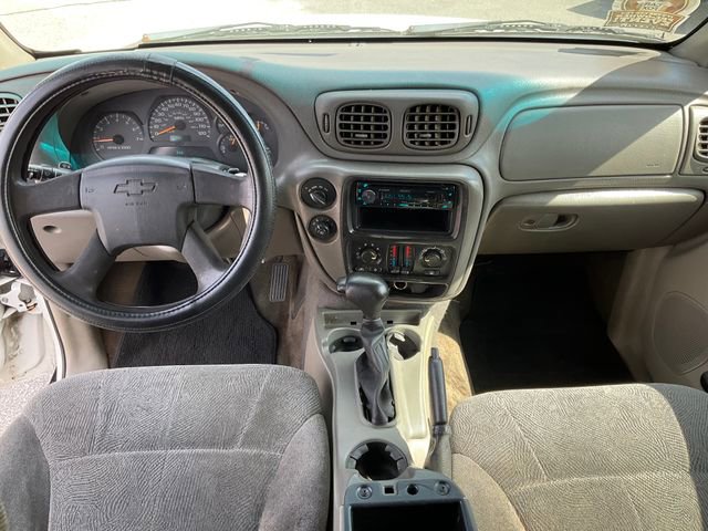 Used 2004 Chevrolet TrailBlazer LS w/ LS Preferred Equipment Group image 4
