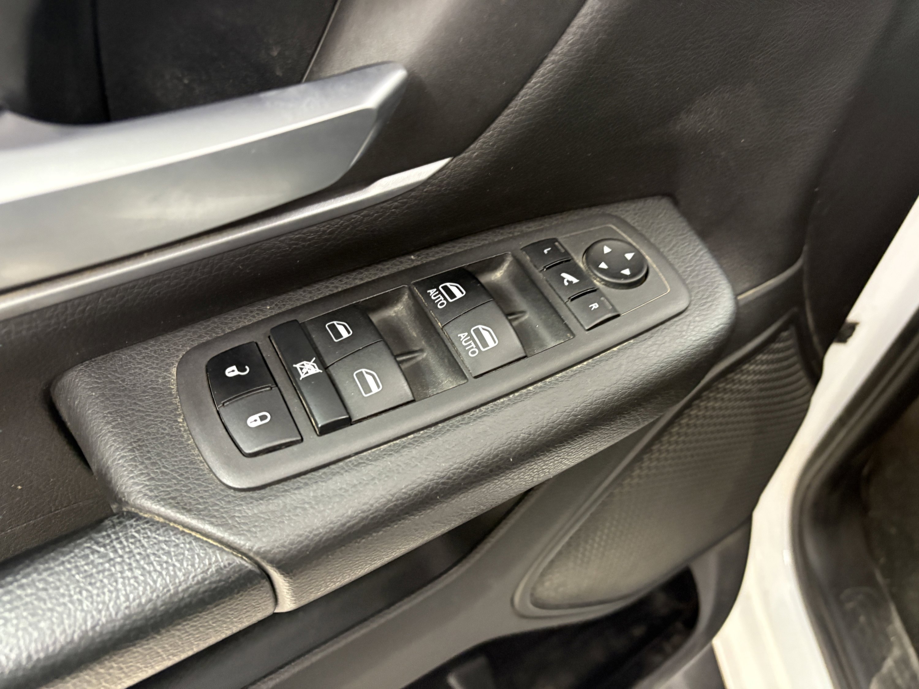 Used 2023 RAM 1500 Big Horn image 27