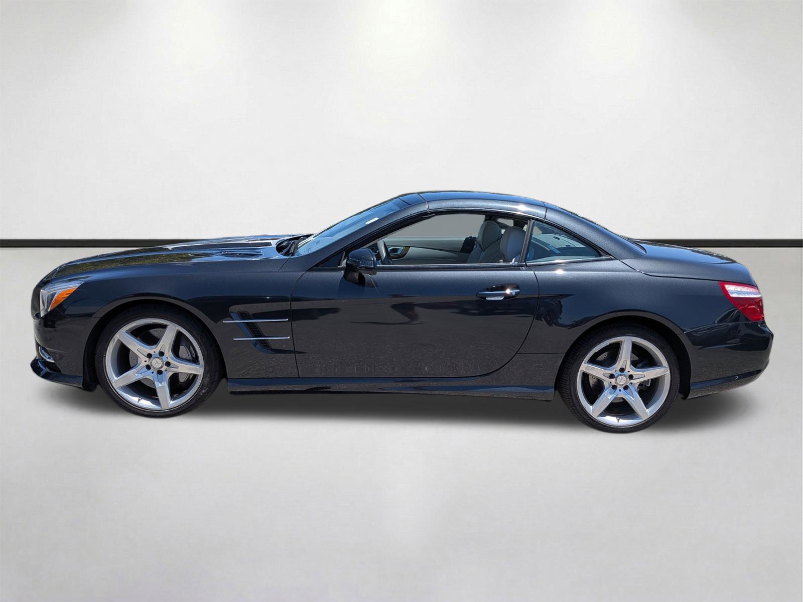 Used 2015 Mercedes-Benz SL 400 w/ Premium I Package image 7