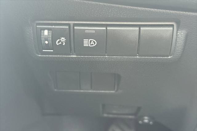 Certified 2023 Toyota Corolla Cross LE image 30