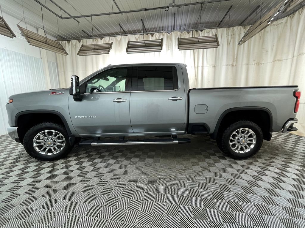 Certified 2025 Chevrolet Silverado 2500 LTZ w/ LTZ Plus Package AWD/4WD image 20