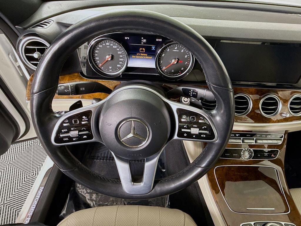 Used 2019 Mercedes-Benz E 300 4MATIC image 22