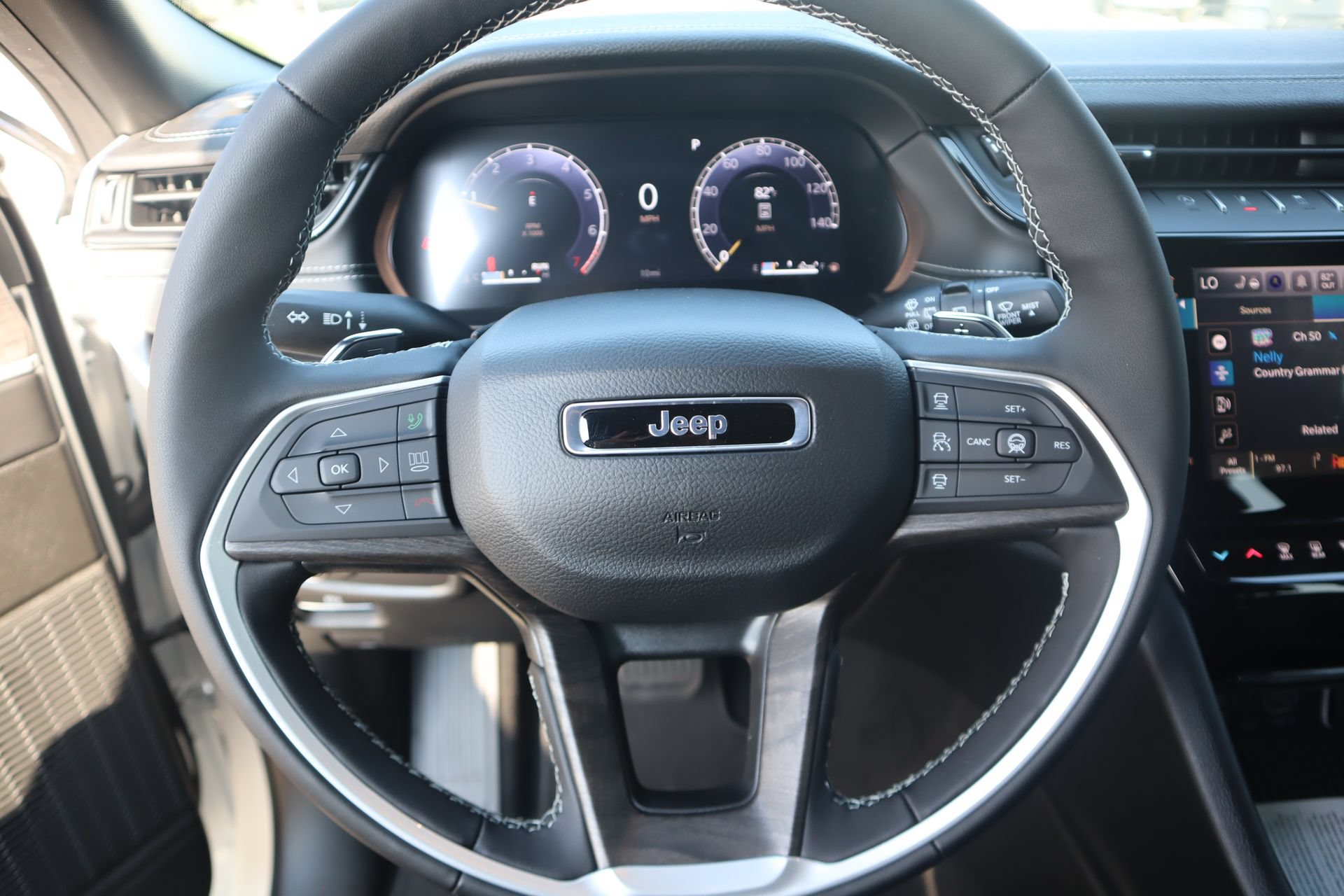 New 2026 Jeep Grand Cherokee L 4WD image 3