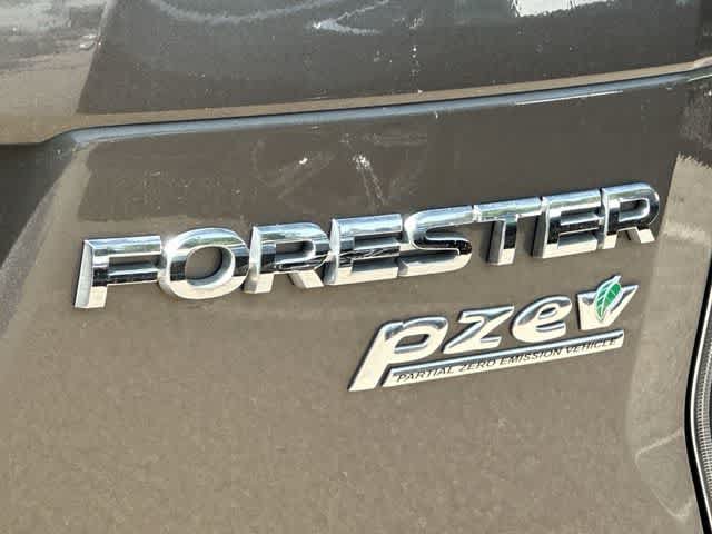 Used 2017 Subaru Forester 2.5i Touring AWD/4WD image 18