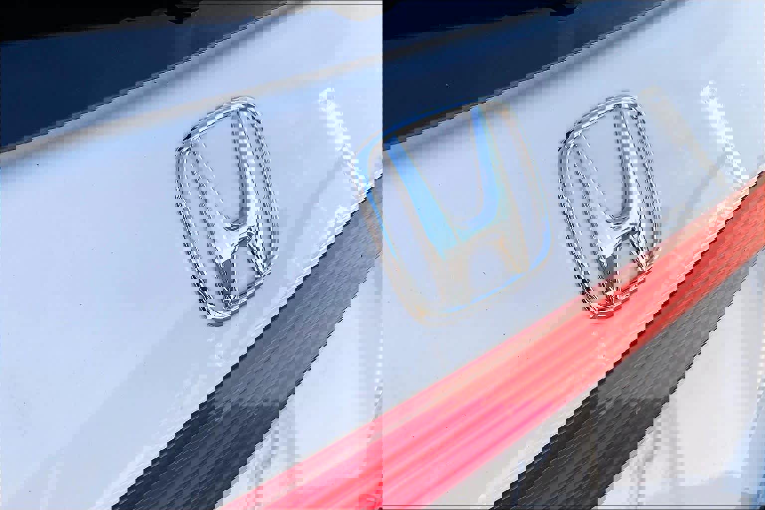 Used 2015 Honda Odyssey Touring Elite image 31