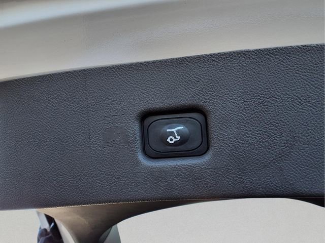 Used 2023 Lincoln Nautilus Reserve image 11