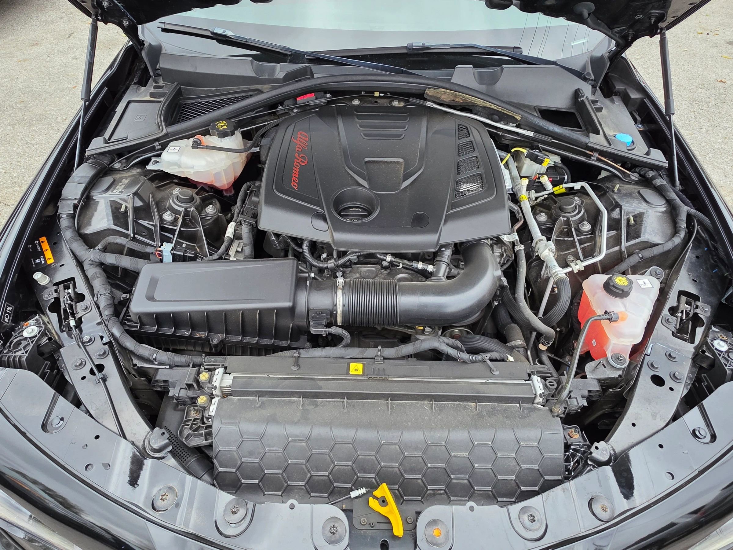 Used 2021 Alfa Romeo Giulia Ti w/ Nero Edizione image 13