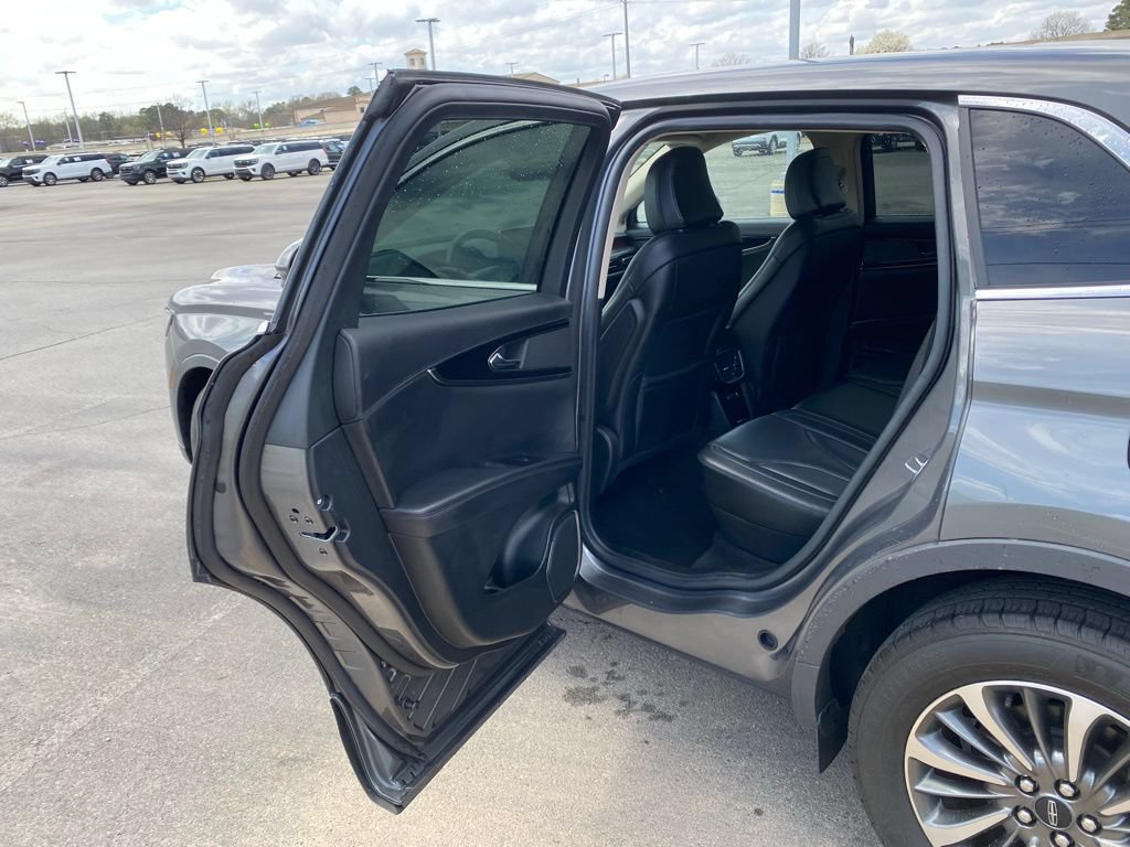 Used 2023 Lincoln Nautilus Reserve FWD image 29